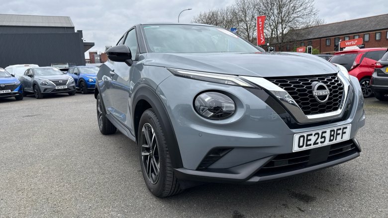 Nissan Juke 1.0 DiG-T N-Connecta 5dr DCT Petrol Hatchback